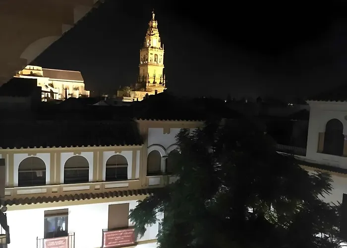 דירה Music-inspired Near Mezquita Jewish Quarter