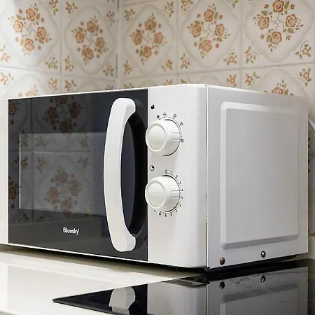 Music-Inspired Stay Near Mezquita Jewish Quarter *