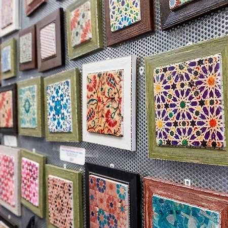 Music-Inspired Stay Near Mezquita Jewish Quarter *