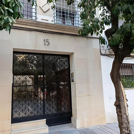 Music-Inspired Stay Near Mezquita Jewish Quarter *