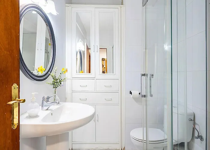 Music-inspired Near Mezquita Jewish Quarter * Cordoue